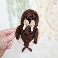 Rattle Walrus Yarn Kit-3