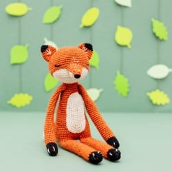 Yarn and Colors Faye Fox / William Wolf Crochet Kit
