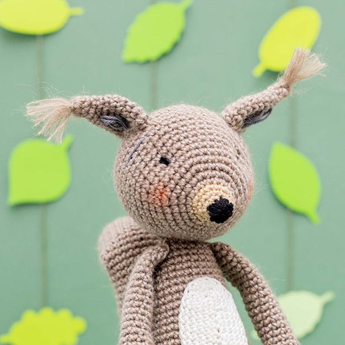 Yarn and Colors Sal Squirrel Crochet Kit 005 Clay-2