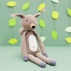 Yarn and Colors Sal Squirrel Crochet Kit 005 Clay
