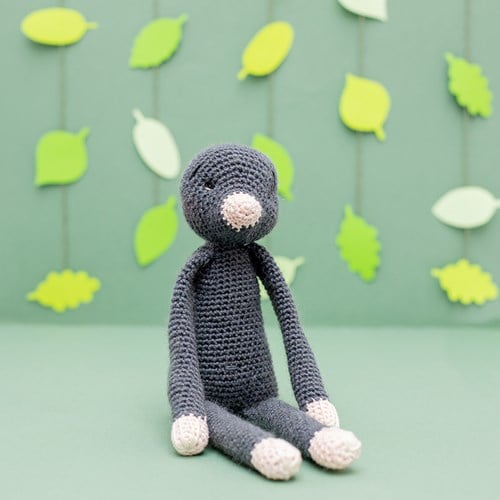 Yarn and Colors Max Mole Crochet Kit 098 Graphite