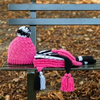 Yarn and Colors Black White and Bright Hat Crochet Kit 035 Girly Pink