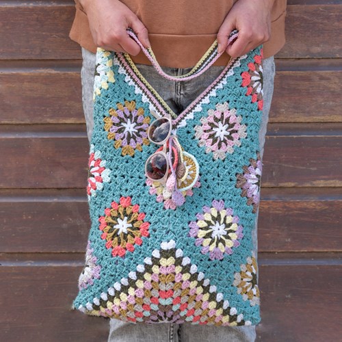 Granny’s Beach Bag Crochet Kit 072 Glass