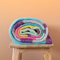 Yarn And Colors Charming