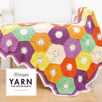 YARN The After Party nr.14 Hexagon Blanket UK-2