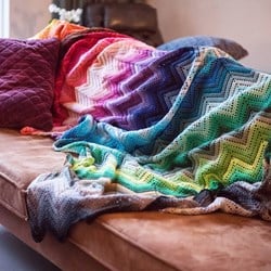 Striped Dot Blanket Crochet Kit 