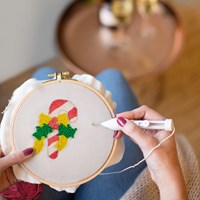 Yarnplaza Punch Pattern Christmas (Stencil) (Digital)